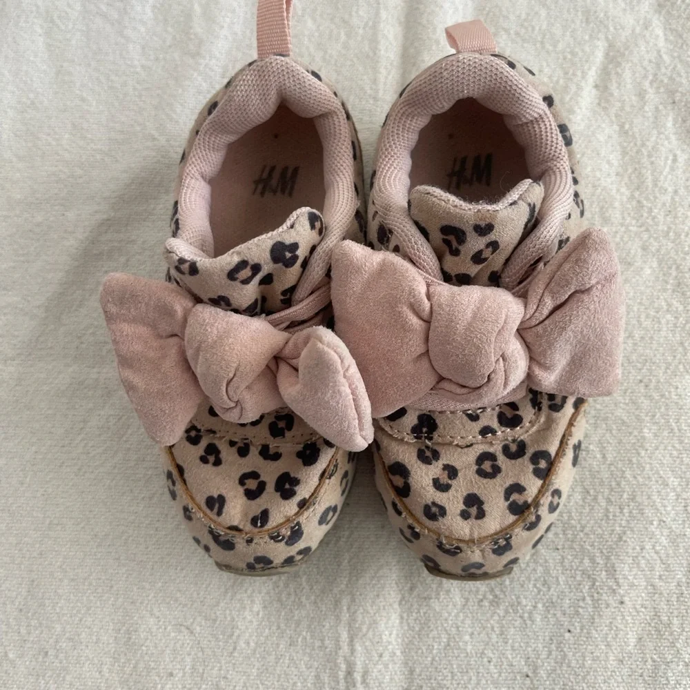 Animal print pink bow sneakers little toddler girl H&M